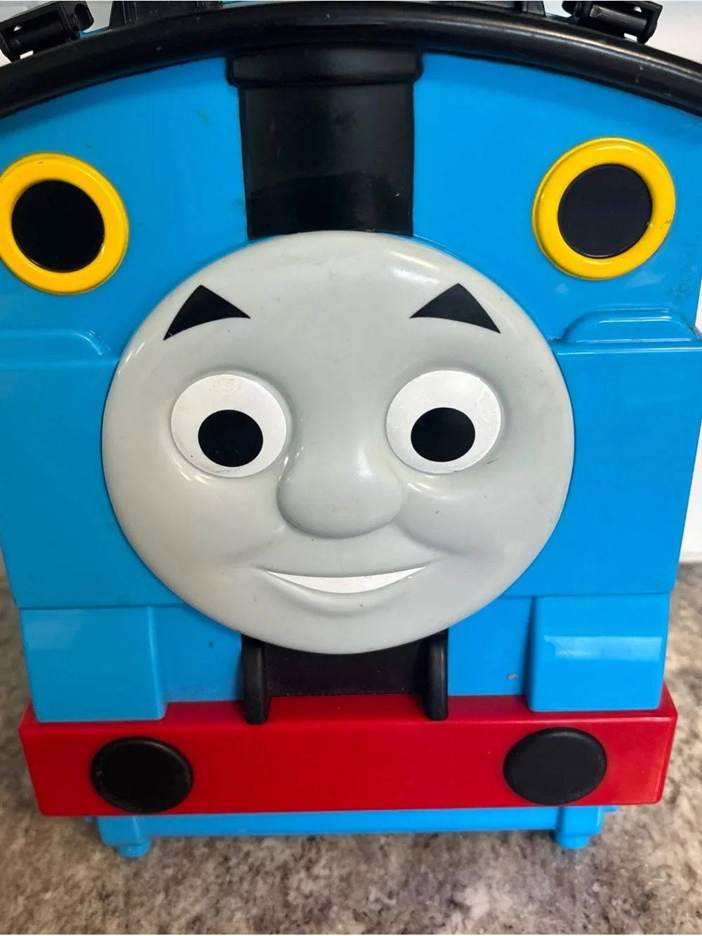 2009 Mattel Thomas The Train Engine Take Along Carrying Case With Track R9114